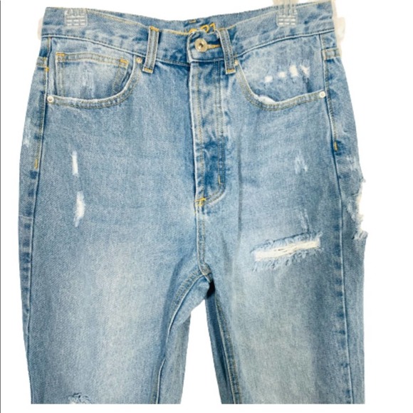 Super High Rise Button Fly Distressed Jeans - Picture 4 of 9